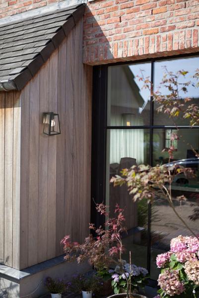 Lutec Tradition Fia udendørslampe til væg - Mat sort