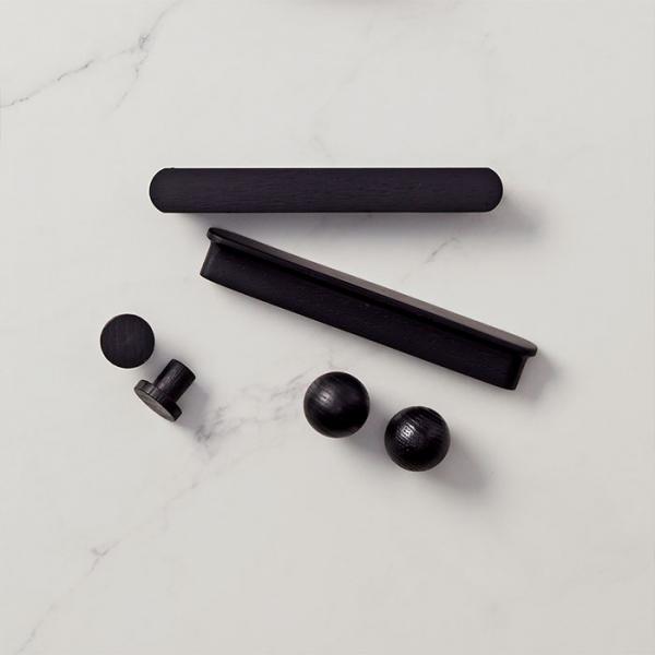 Beslagsboden BB407 møbelknop i træ - Sort ask