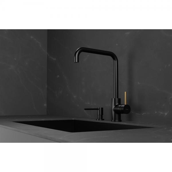 Primy Square Køkkenarmatur - Shadow Primy Square Køkkenarmatur - Shadow